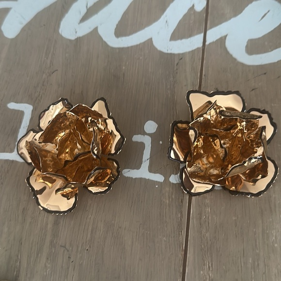 ZARA Enameled Floral Earrings - Picture 1 of 6